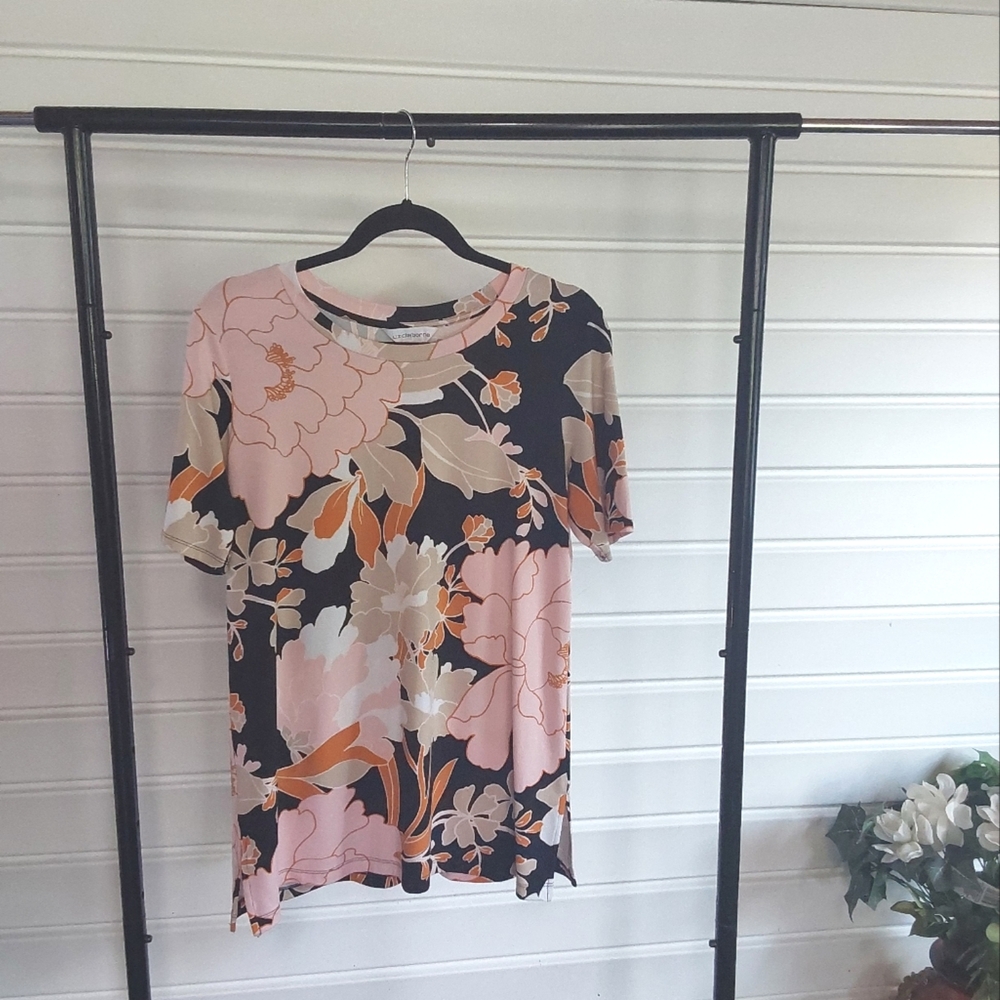 Liz Claiborne Pink and Black Floral Short Sleeve Top Size Small